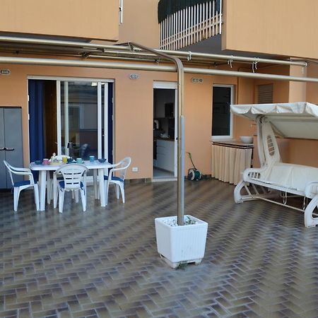Open Space Centralissimo Nettuno Fronte Porto Zewnętrze zdjęcie