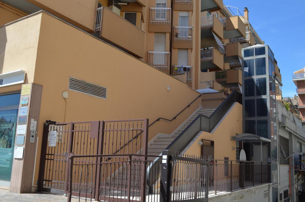 Open Space Centralissimo Nettuno Fronte Porto Zewnętrze zdjęcie