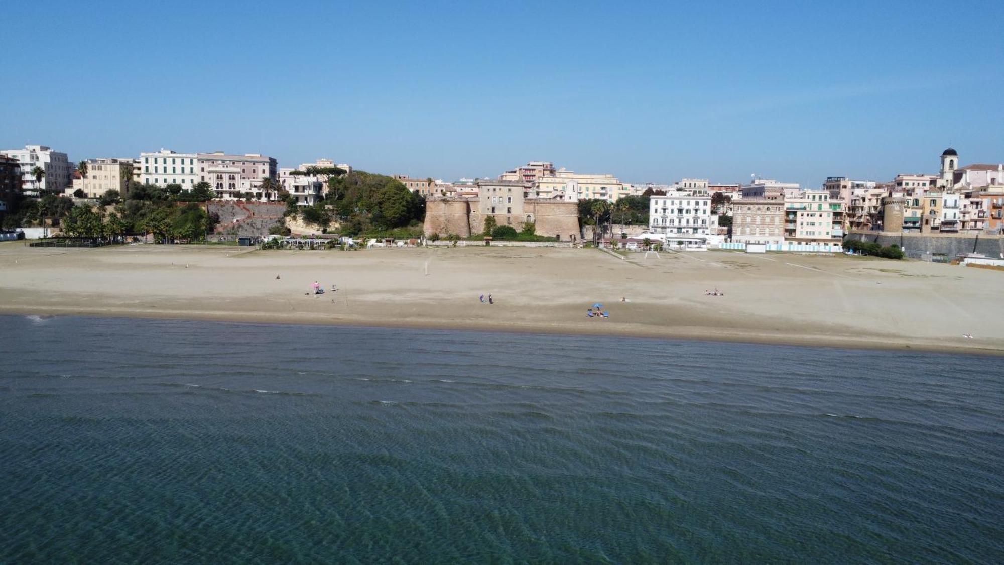 Open Space Centralissimo Nettuno Fronte Porto Zewnętrze zdjęcie